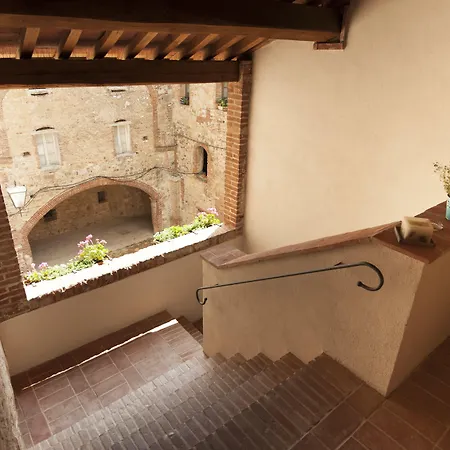 Antico Granaione Bed and Breakfast 4*